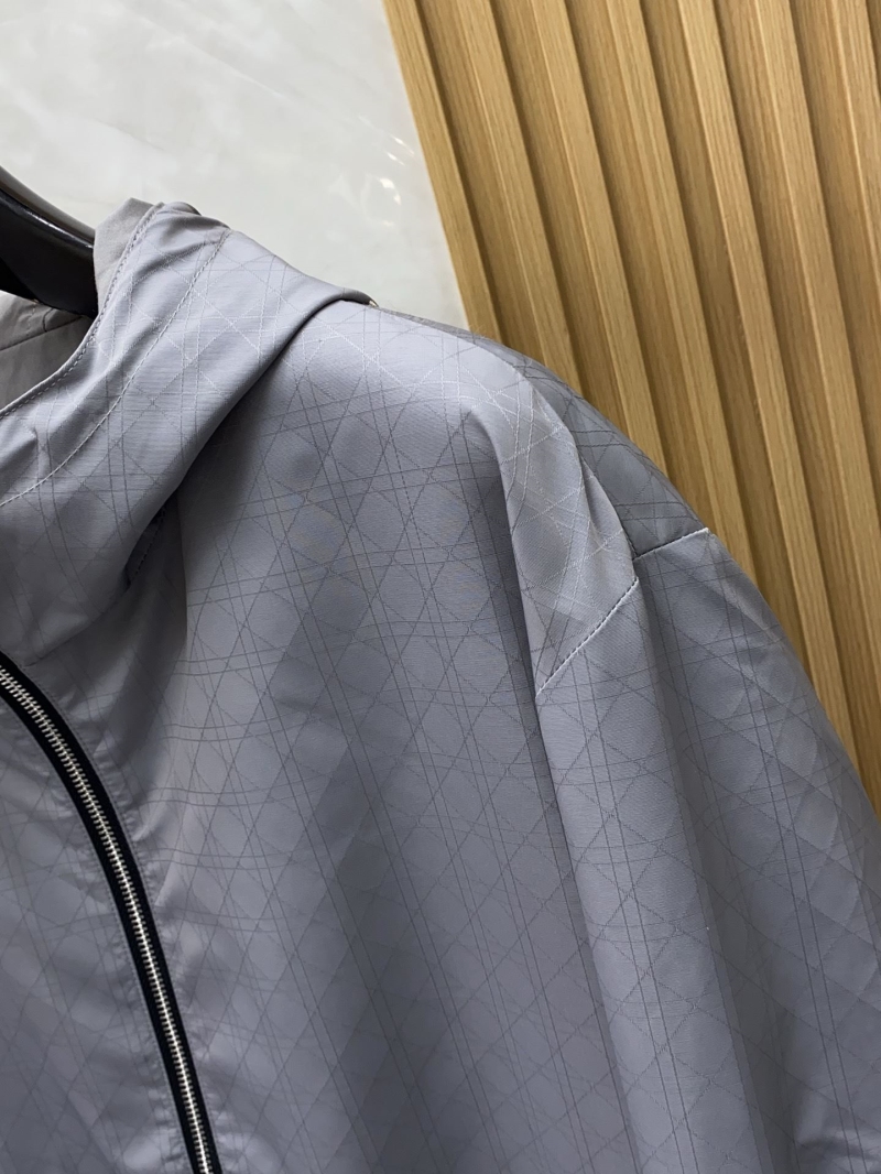 chr1st1an D10r outwear